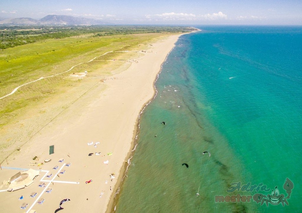Kite-szörfözés a Velika Plaža-n (2.)