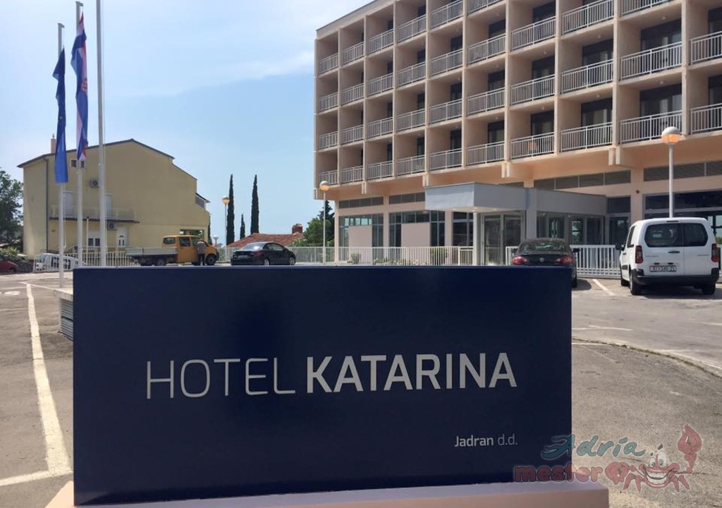 Selce_Hotel Katarina_bejárat