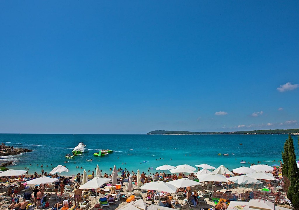 Hotel BRIONI strand (3.)