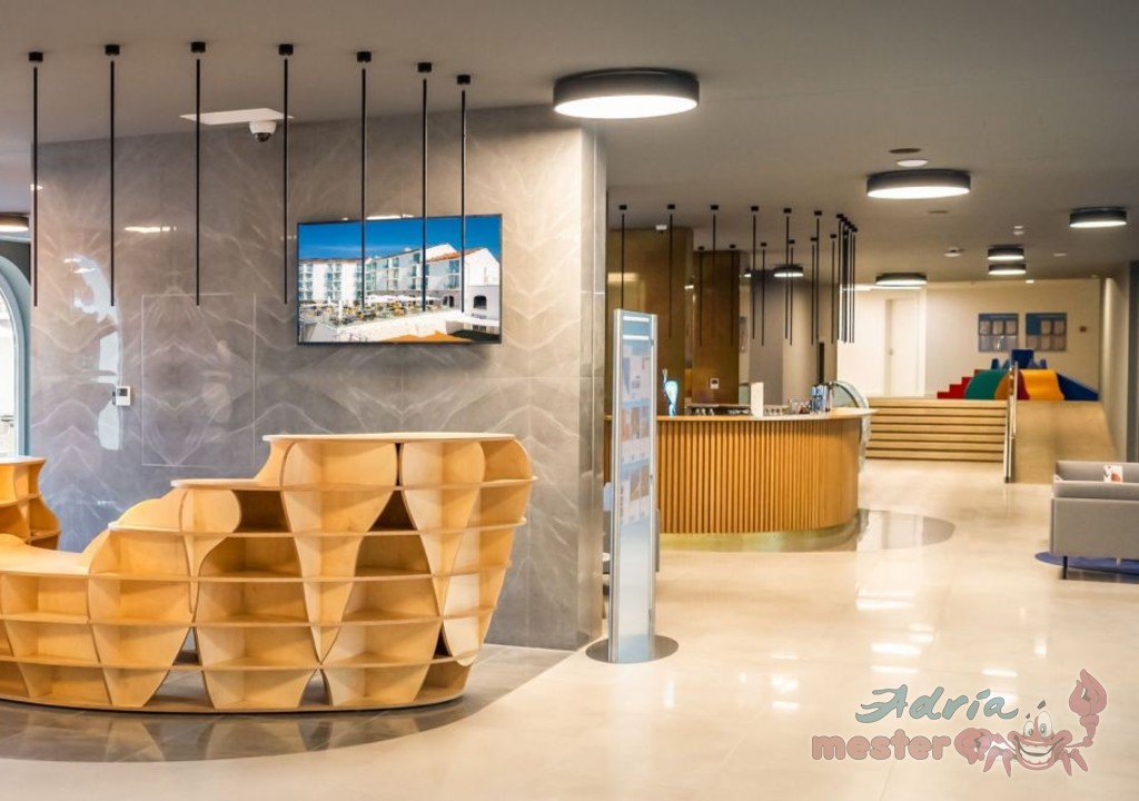 Htl.Lišanj recepció & lobby_03