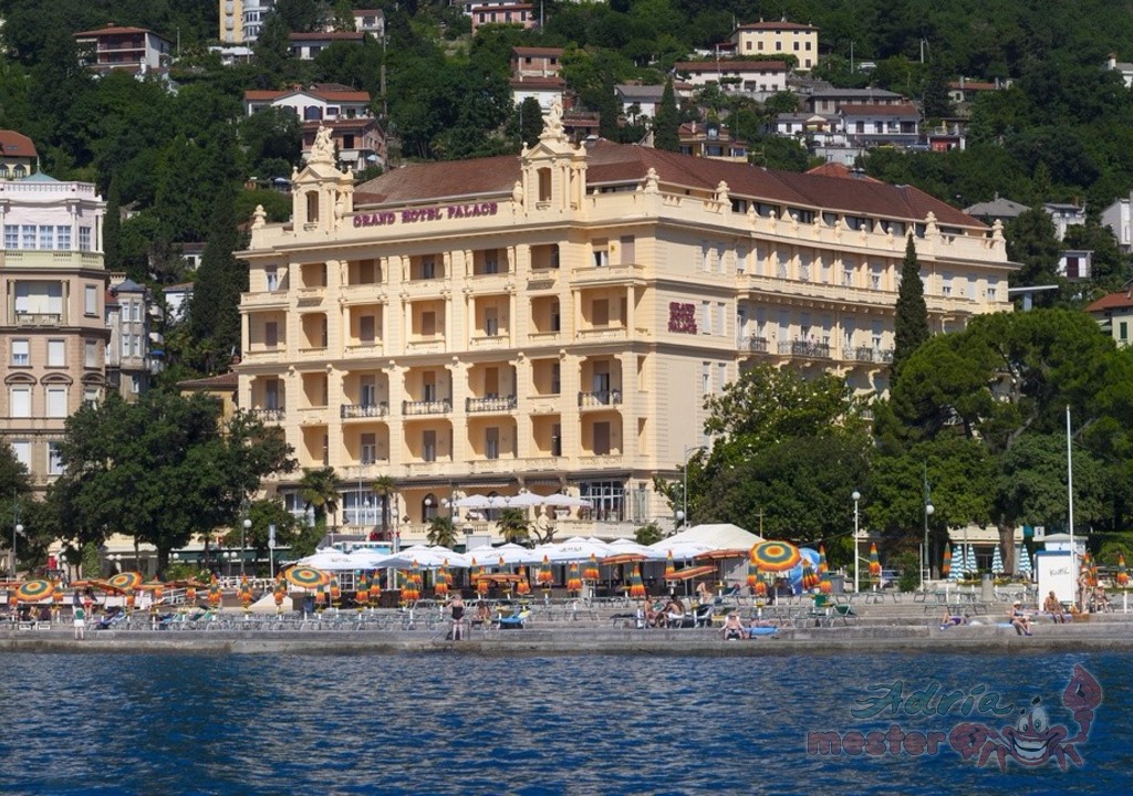 Grand Hotel PALACE (3.)