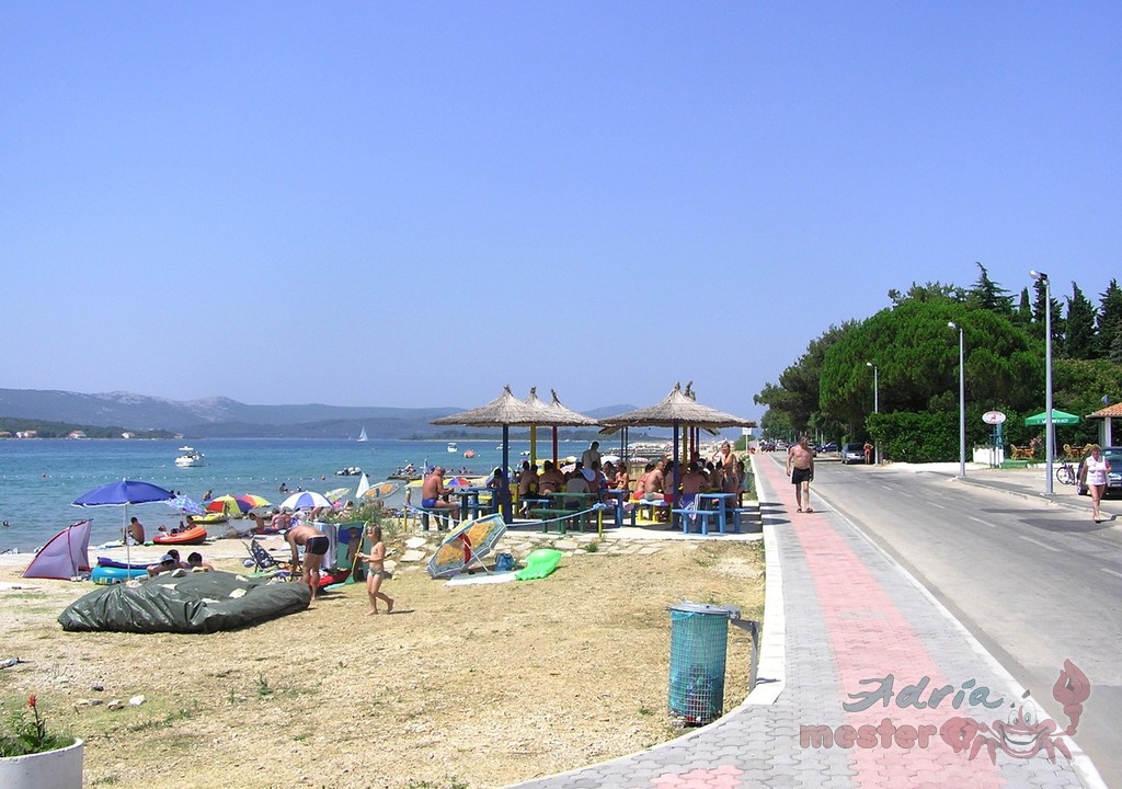 A Croatia Üdülőtlp. saját strandszakasza (2.)