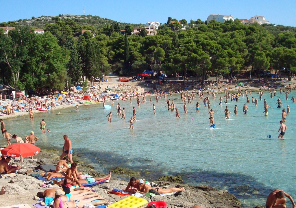 Murter város, a homokos Slanica strand