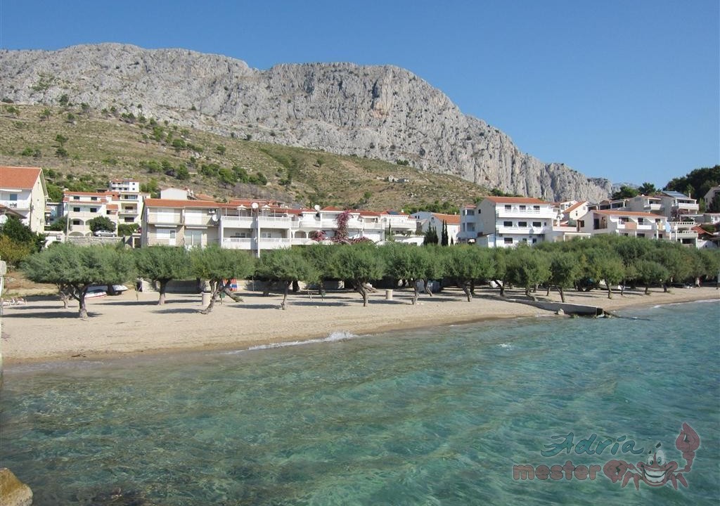 Duće, homok fövenyű és medrű strand (1.)