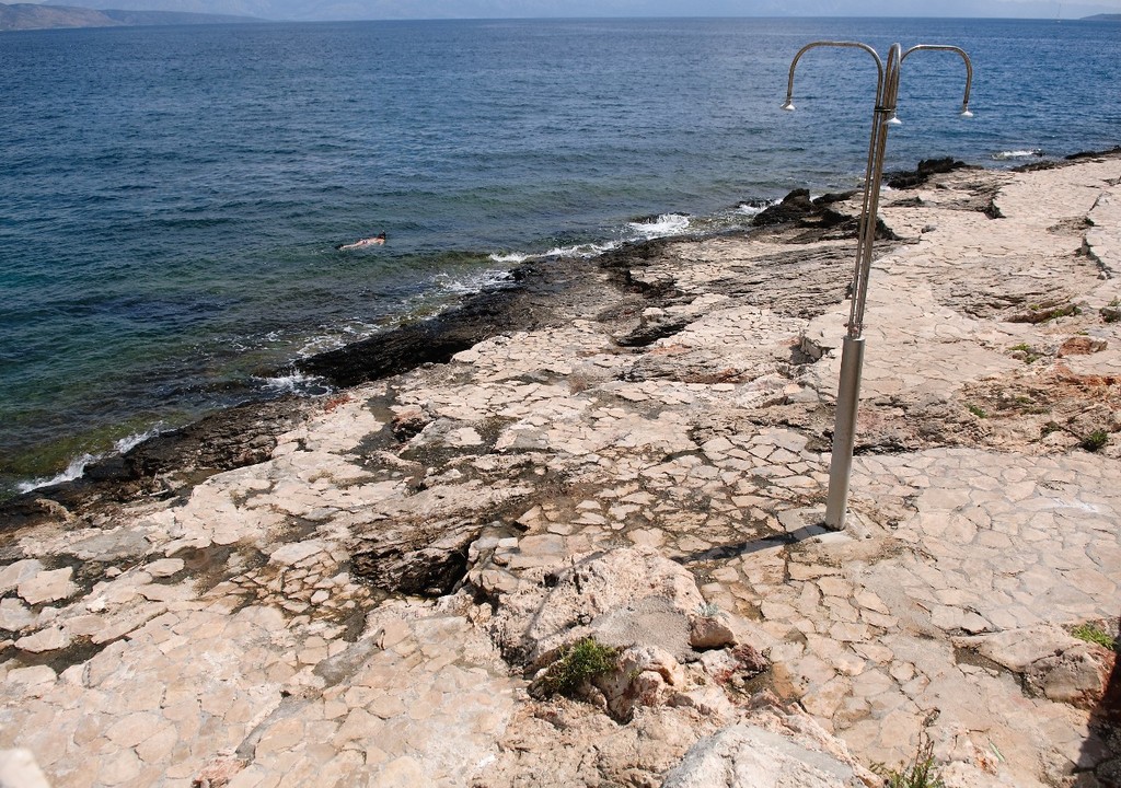 Hotel FONTANA saját strand szakasza