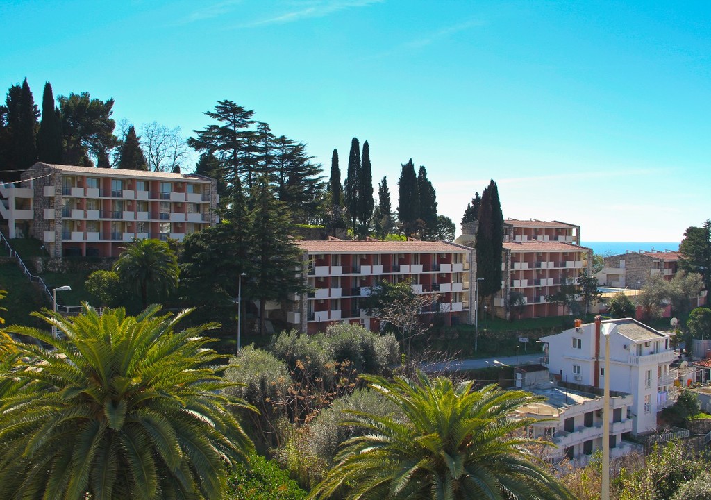 Ulcinj, Hotel MEDITERAN épületszárnyai