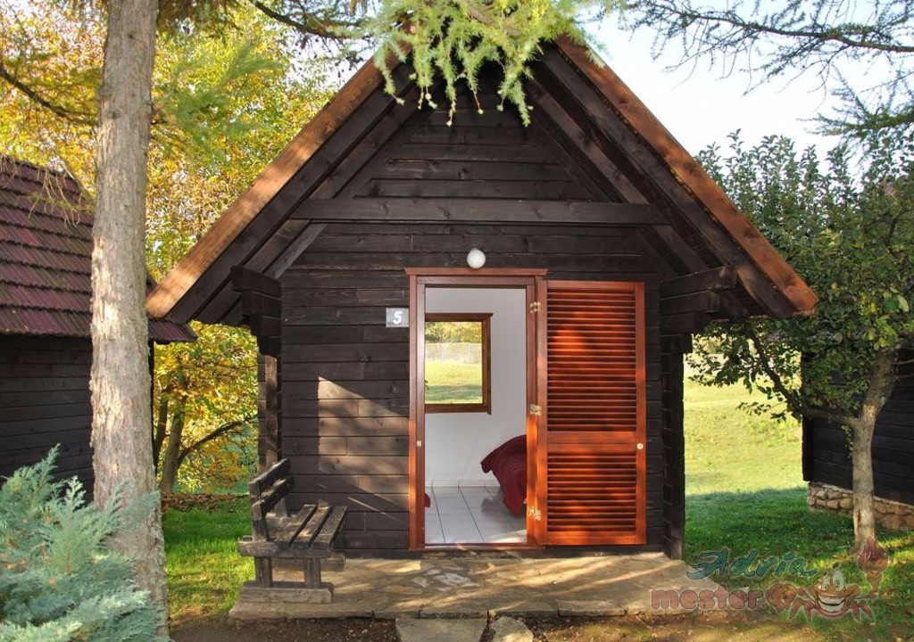 KORANA bungalók (4.)