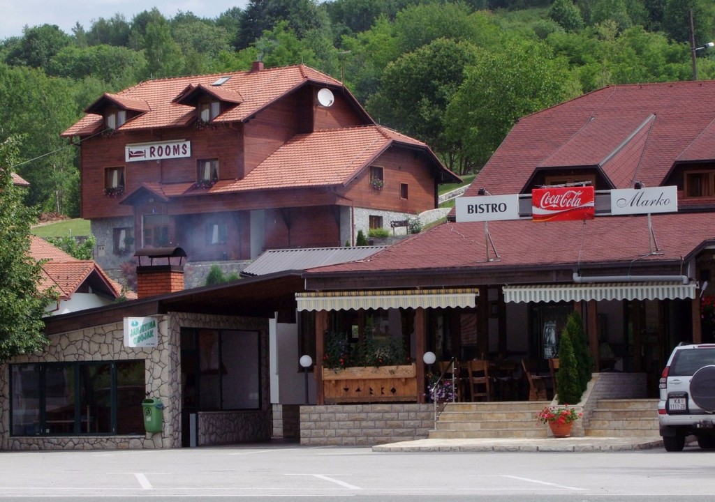 Rakovica (Oštarski Stanovi), MARKO étterem és panzió (3.)