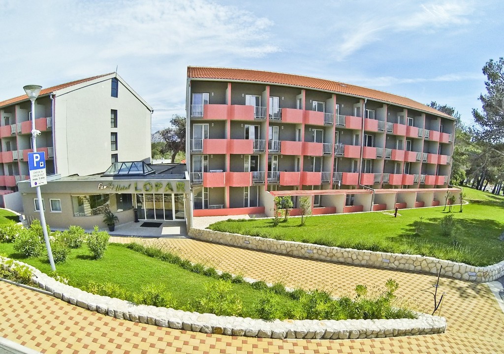 Family Hotel LOPAR (1.)